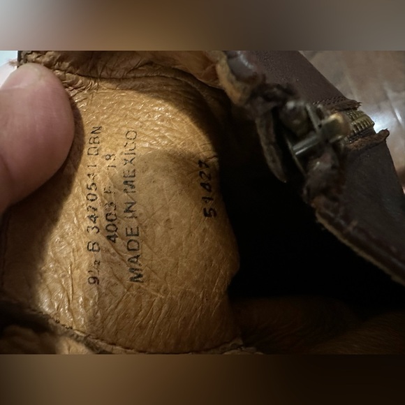 Frye Women’s Veronica Shortie Ankle Zip Moto Boots Leather Size 9.1/2 B2 - Picture 7 of 7